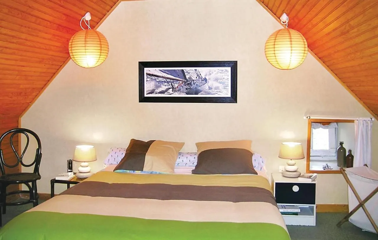 Beautiful Home In Pleumeur Gautier With Kitchen Pleumeur-Gautier