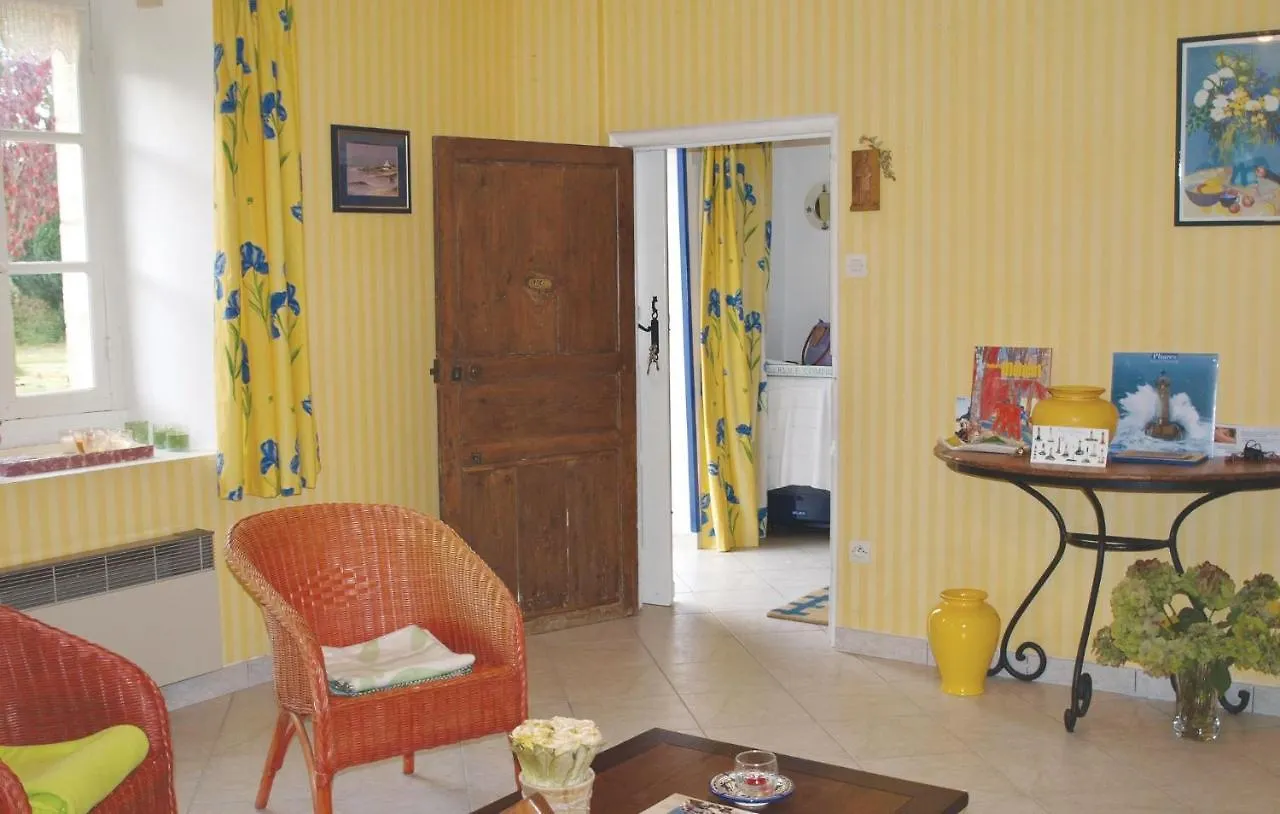 Ferienhaus Beautiful Home In Pleumeur Gautier With Kitchen